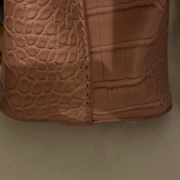 New Betsey Johnson Gigi‎ Satchel Pink Croc Faux Leather Top Handle Crossbody Bag - Picture 10 of 16